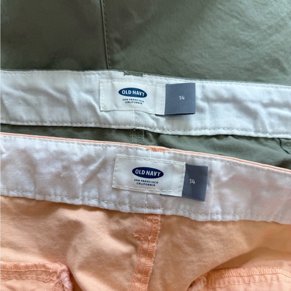 Old Navy Bundle of Two -  Sage Green & Peach Orange Shorts Size XL Spring Summer - Picture 8 of 9